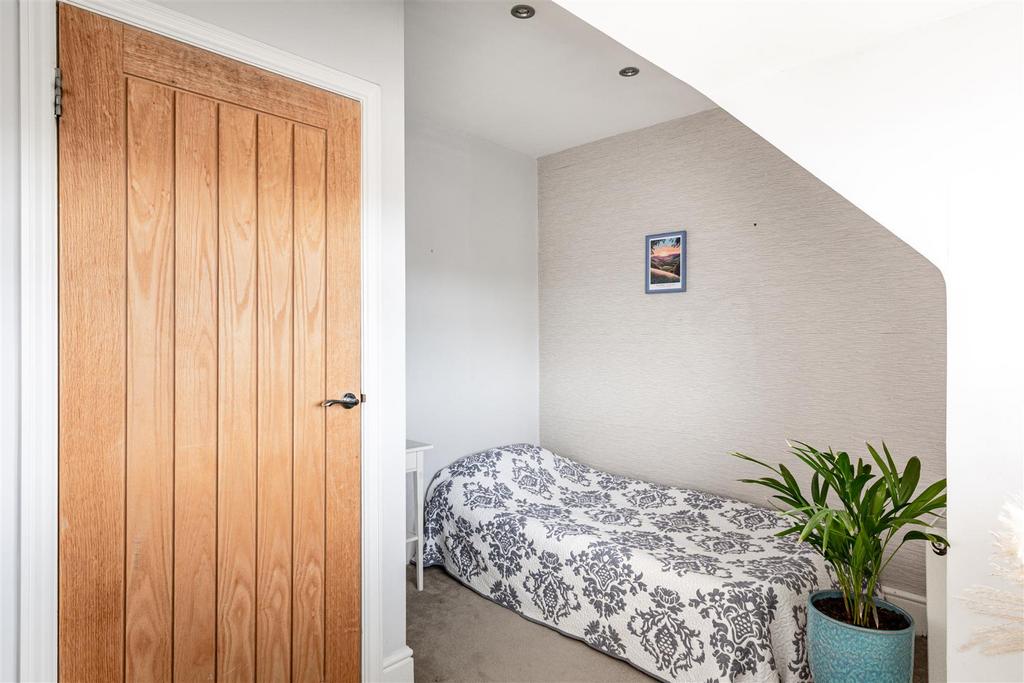 Hatch Close-33.jpg