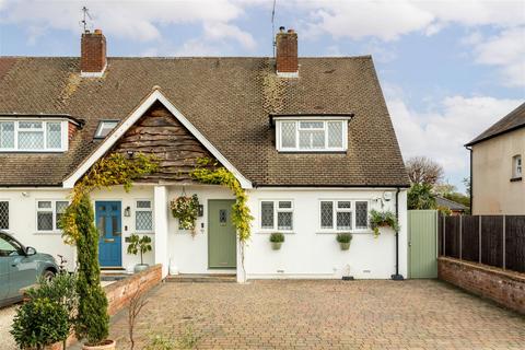 undefined, Hatch Close, Addlestone KT15