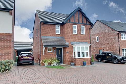 3 bedroom detached house for sale, Elgar Mews, Aylesbury