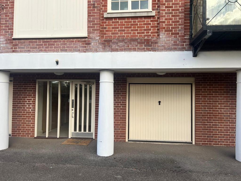 Garage (1)