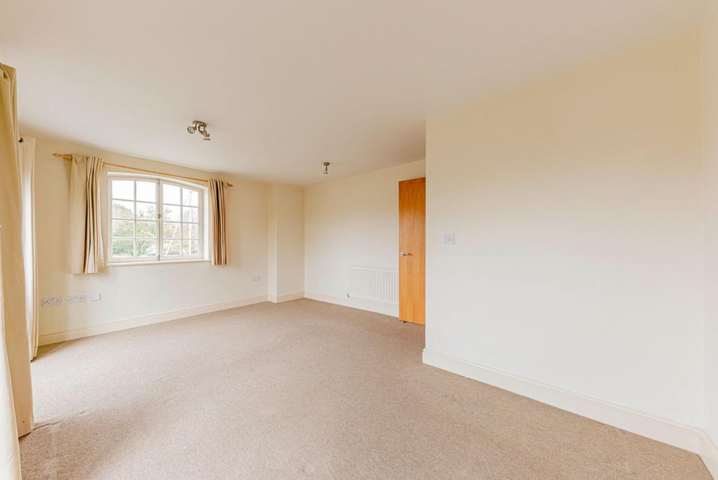 Living Room (2)