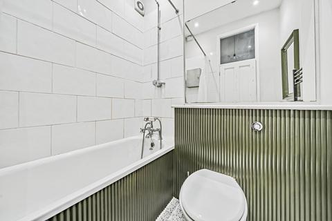 1 bedroom flat to rent, St. Aubyns Road London SE19