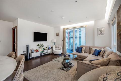 2 bedroom flat for sale, Lanchester Way, London SW11