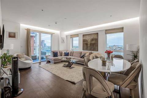 2 bedroom flat for sale, Lanchester Way, London SW11