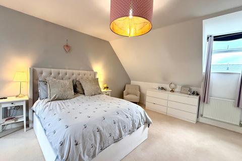 3 bedroom semi-detached house for sale, Wichelstowe, Swindon SN1