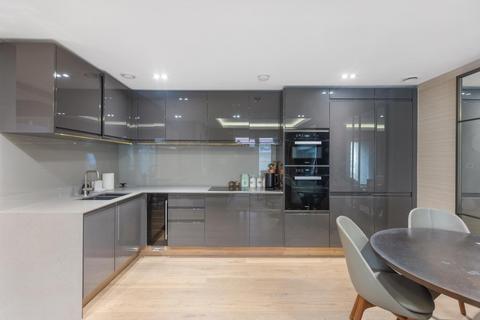 2 bedroom flat for sale, The Landau, Farm Lane, London, SW6