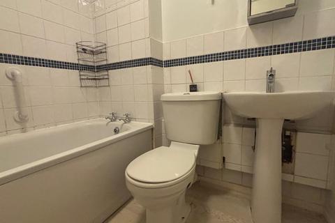 undefined, Fotheringay Gardens, Slough, Berkshire, SL1
