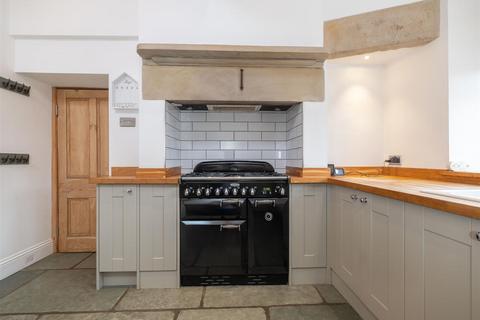 3 bedroom cottage for sale, Far Cliffe, Holmfirth HD9