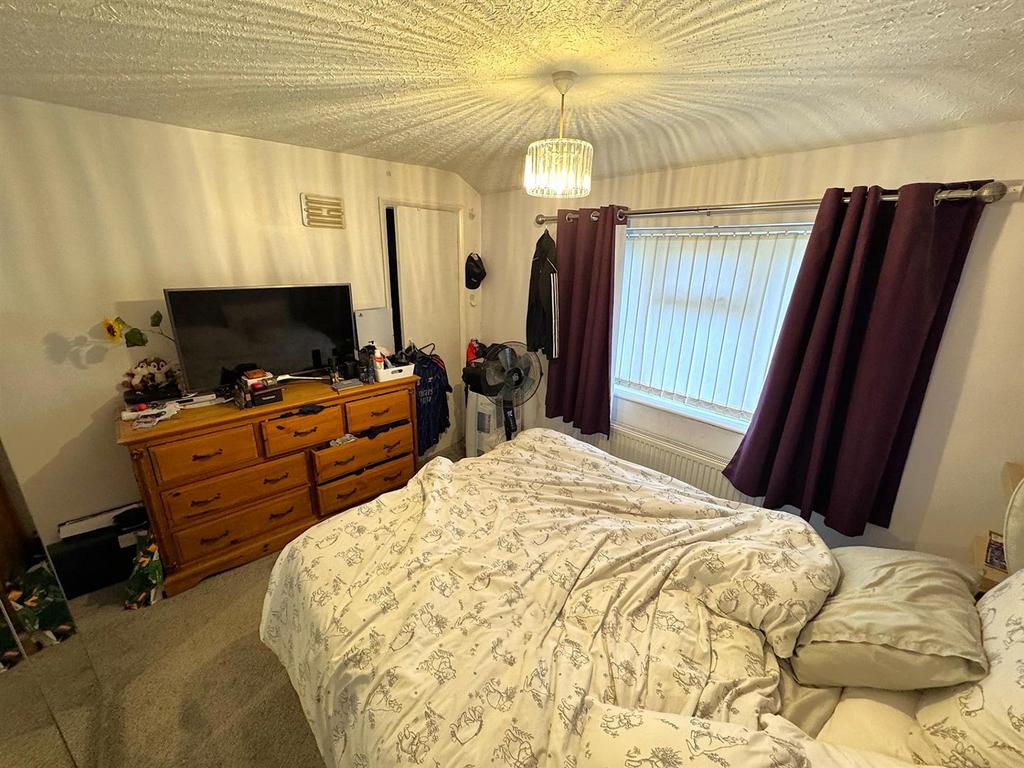 Thumbnail image5.jpg