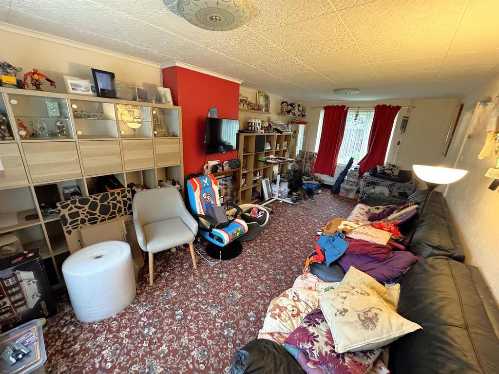 Thumbnail image4 (1).jpg