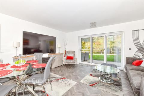 3 bedroom detached house for sale, Hazel Close, Arundel BN18