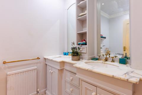 4 bedroom apartment for sale, Manson Place, London, SW7