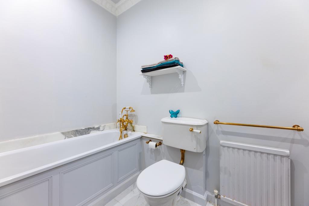 Bathrooms (3)