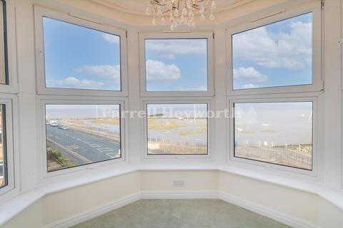2 bedroom flat for sale, Marine Road East, Morecambe LA4