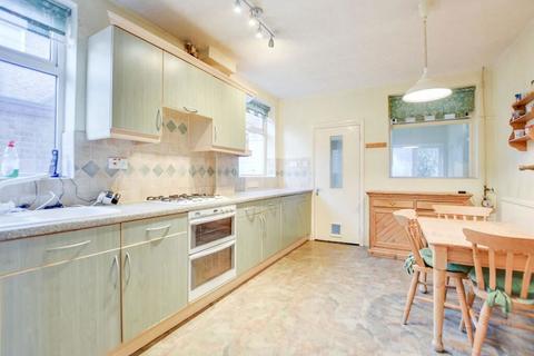 4 bedroom detached house for sale, Elmsleigh Avenue, Leicester, Leicestershire, LE2 2DF