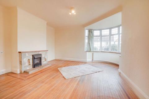 4 bedroom detached house for sale, Elmsleigh Avenue, Leicester, Leicestershire, LE2 2DF