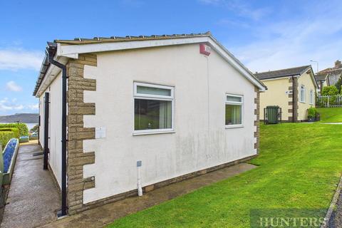 2 bedroom detached bungalow for sale, Knipe Point Drive, Scarborough