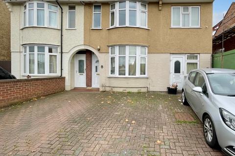 undefined, St. Margarets Avenue, Luton, Bedfordshire, LU3 1PH
