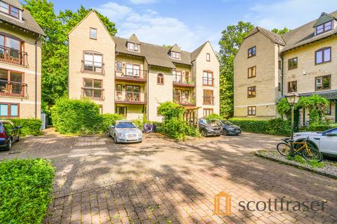 3 bedroom flat to rent, Dorchester Close, Headington, OX3