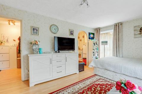 undefined, Orchard Grove, Penge, London