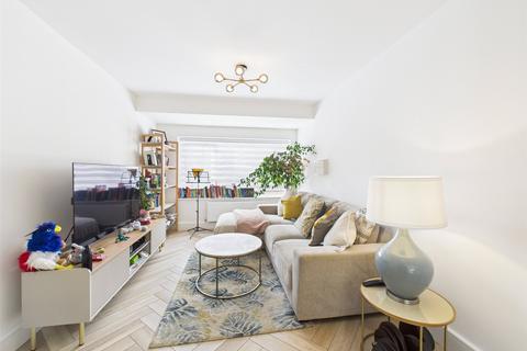 undefined, Cordwainers Road, Cheltenham, Gloucestershire, GL52