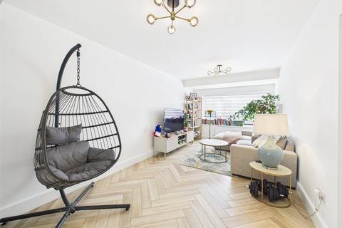 undefined, Cordwainers Road, Cheltenham, Gloucestershire, GL52