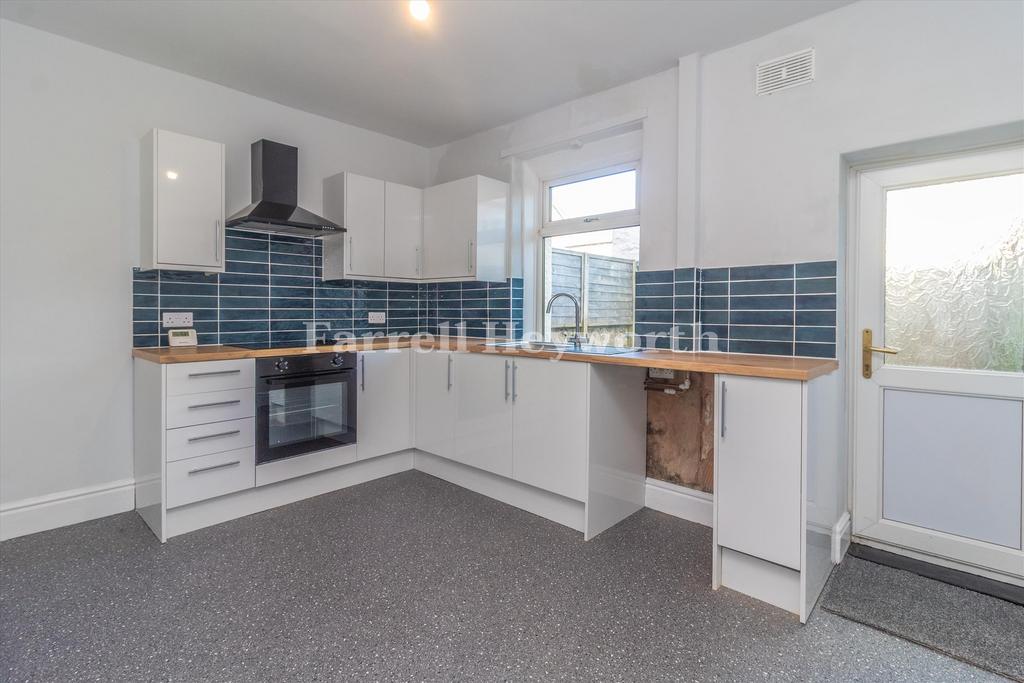 Kitchen image 2