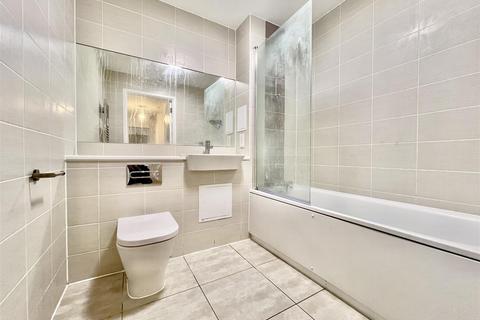 2 bedroom apartment to rent, 35 Lampton Road, Hounslow TW3