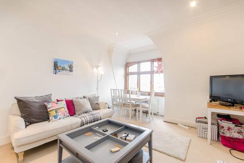 1 bedroom flat to rent, Station Parade, Balham, London, SW12