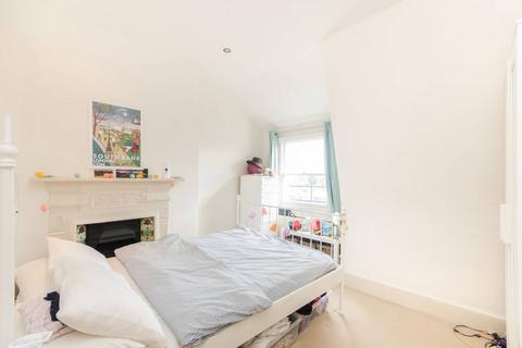 1 bedroom flat to rent, Station Parade, Balham, London, SW12