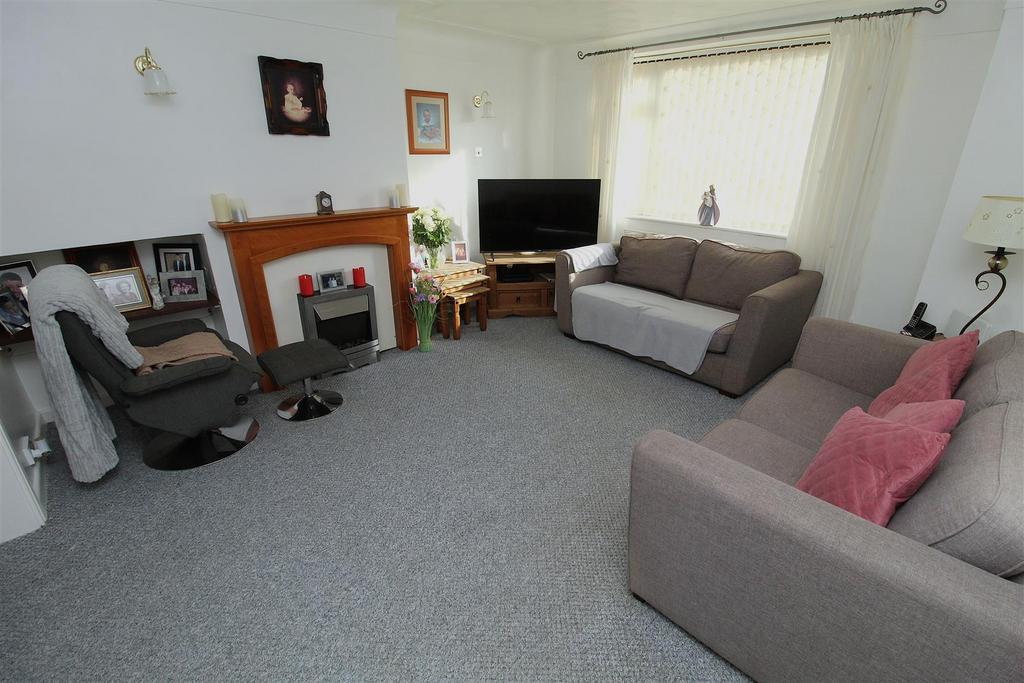 Lounge5.JPG