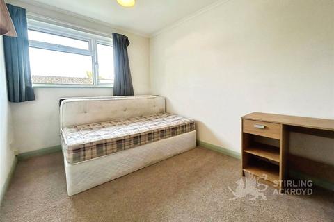 4 bedroom end of terrace house to rent, Guildford Park Avenue, Guildford, Surrey, GU2