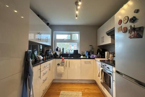 undefined, Bath Road, Berkshire RG1