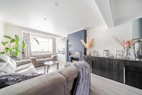 undefined, Almond Way, Mitcham CR4