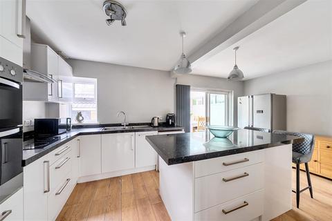 undefined, Rosewarne Close, Waunarlwydd, Swansea