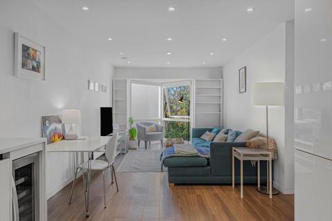 2 bedroom flat for sale, Loxford Gardens, Highbury, N5