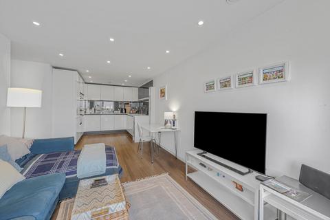 2 bedroom flat for sale, Loxford Gardens, Highbury, N5