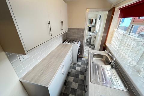 2 bedroom terraced house to rent, Stone Street, Stoke-On-Trent ST4