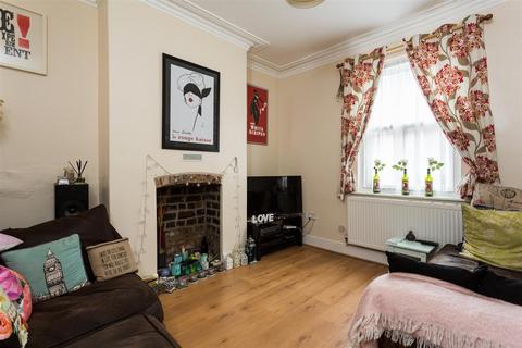 2 bedroom detached house to rent, Ambrose Street York