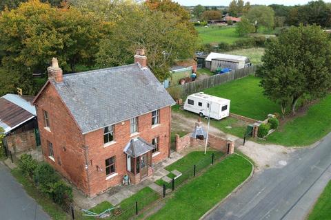 4 bedroom house for sale, Elstronwick