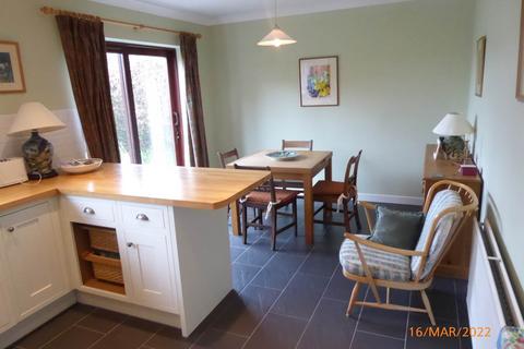 3 bedroom detached house to rent, Alltyferin Rd, Pontargothi, Nantgaredig