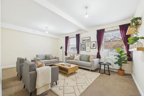 2 bedroom flat for sale, Selkirk Street, Cheltenham GL52