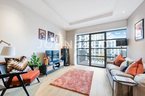 1 bedroom apartment for sale, Kent Building, London City Island E14