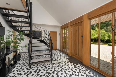 4 bedroom detached house for sale, Willow Road, Whitstable