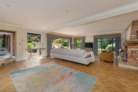4 bedroom detached house for sale, Willow Road, Whitstable