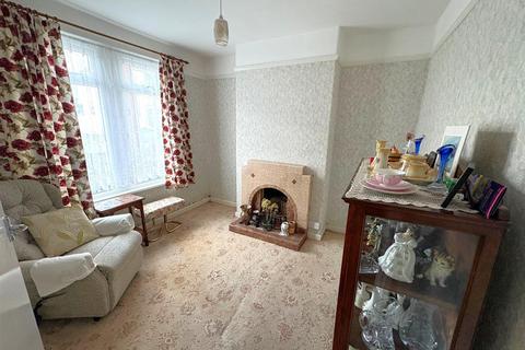 2 bedroom house for sale, Birch Street, Swindon