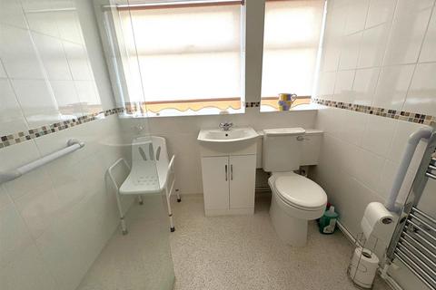 2 bedroom house for sale, Birch Street, Swindon