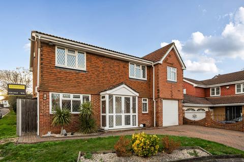 4 bedroom detached house for sale, Arden Grove, Orpington