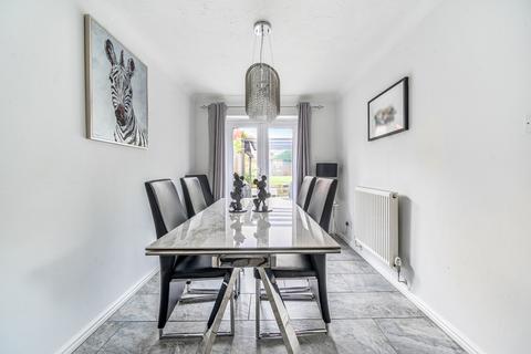 undefined, Spinney Oak, Clarendon Gate, Ottershaw, KT16