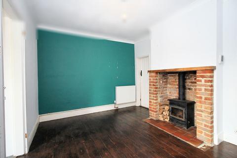 146 Faversham Road, Kennington, Ashford, TN24 9DE
